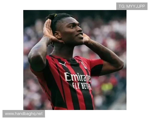 莱奥:从天才边锋到意甲冠军核心的生涯全景解析 莱奥:从天才边锋到意甲冠军核心的生涯全景解析