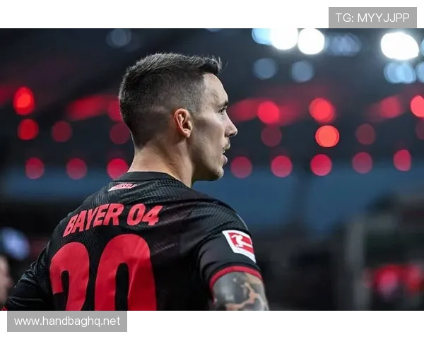 巴萨引援策略：补强意图明显，但现实制约下是否已成妥协？