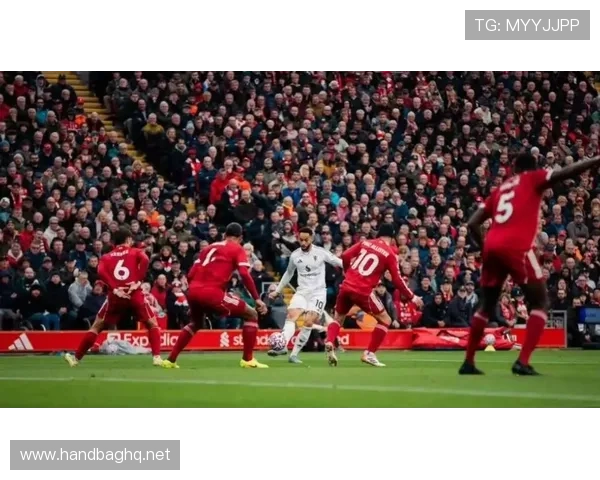 阿森纳中场结构攻守平衡问题显现,对争冠形势产生影响