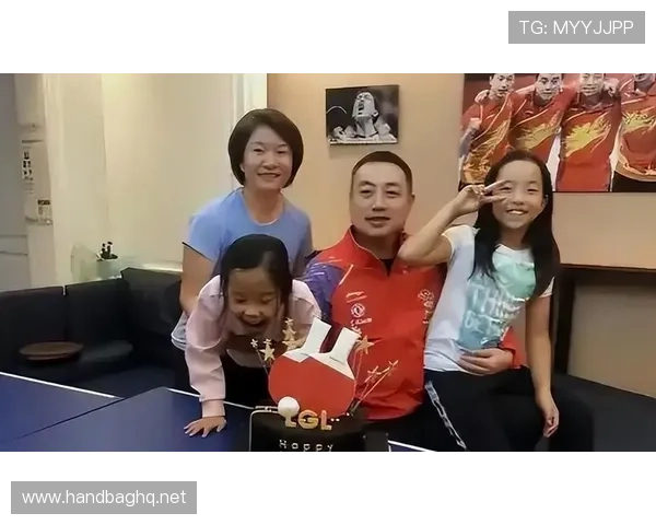 刘国梁居然有这么讲究的家居布置，感觉不像是乒乓教练反倒像富豪圈的入门款了